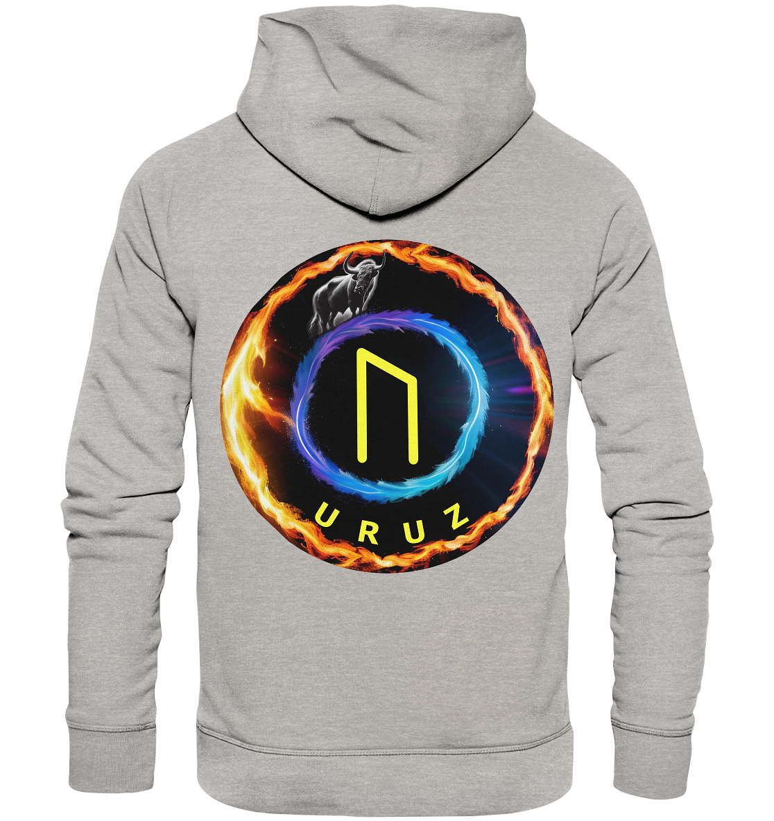 Die Rückseite des Uruz - Organic Fashion Hoodie von Silbers Magic Shop zeigt ein kreisförmiges Design mit einem leuchtenden Runensymbol in der Mitte. Dieses Symbol ist von einem feurigen Rand umgeben, trägt darunter „URUZ“ und ist mit einem stilisierten Stierkopf gekrönt. Ideal für umweltbewusste Modebegeisterte auf der Suche nach nachhaltigem Stil.